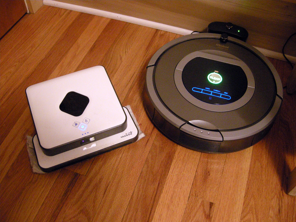 Mint Robot Cleaner vs iRobot Roomba 780 – Robot Cleaner Showdown